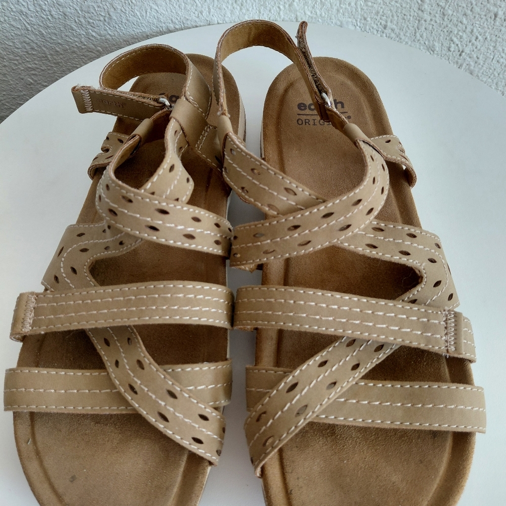 Earth Samsin Womens Plus Strappy Faux Suede Flat Sandals - Picture 12 of 15